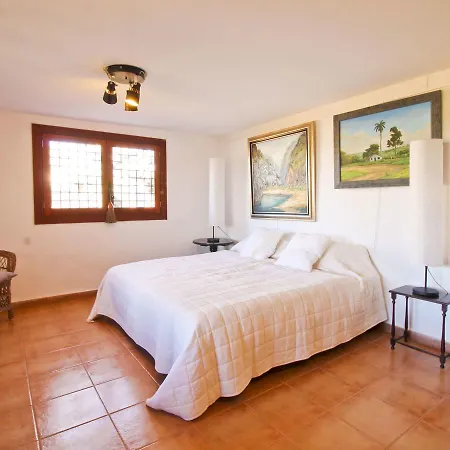 Holiday Finqueta Tatil Evi *