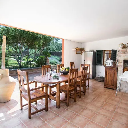 Holiday Finqueta Tatil Evi *