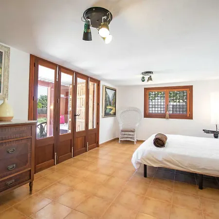Holiday Finqueta Tatil Evi *